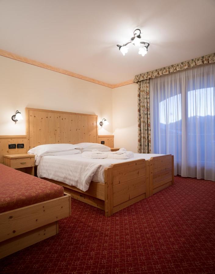 Hotel Crepei Pozza di Fassa Exterior foto